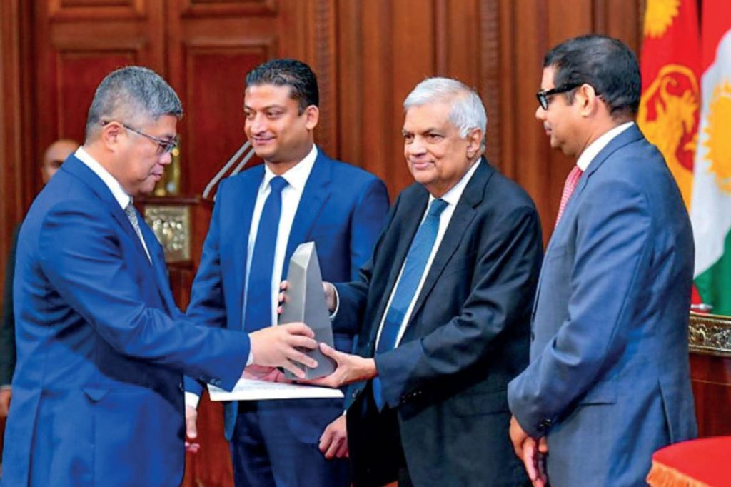 Foreign direct investment in Sri Lanka's Hambantota Port