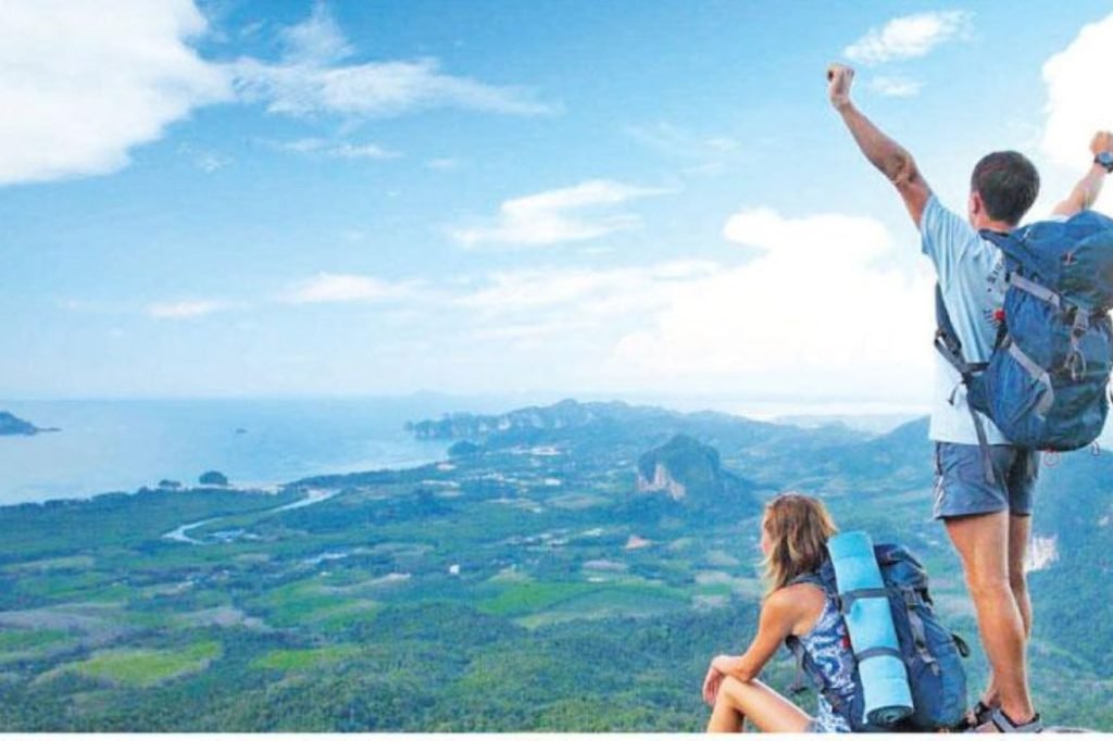 tourism industry (Tourist enjoying safe travel in Sri Lanka)