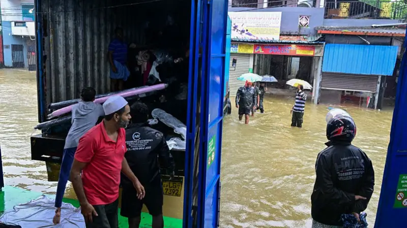 Sri Lanka Faces Severe Weather Emergency as Cyclone Ditwah Intensifies
